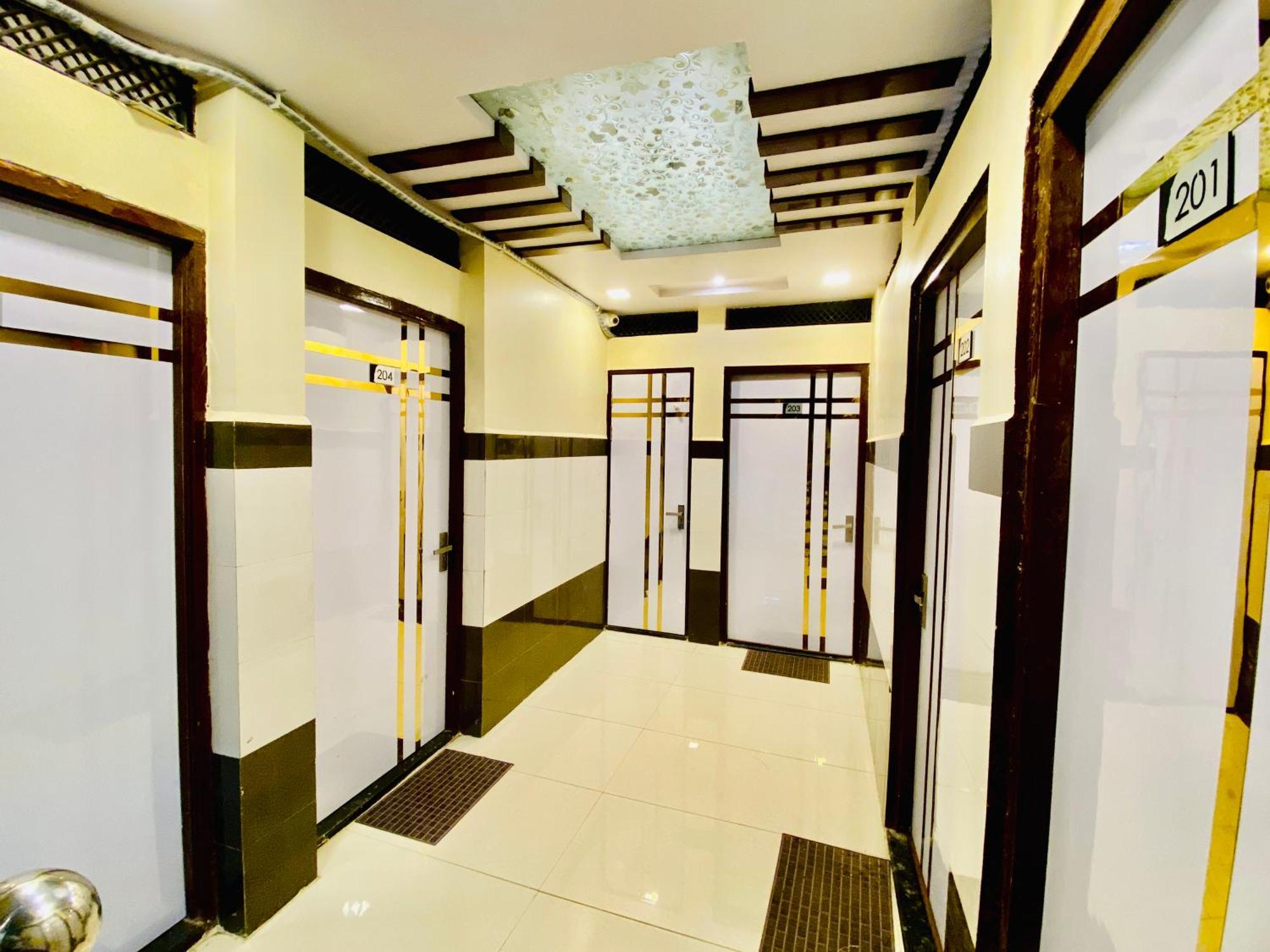Hotel Mark اوجاين المظهر الخارجي الصورة