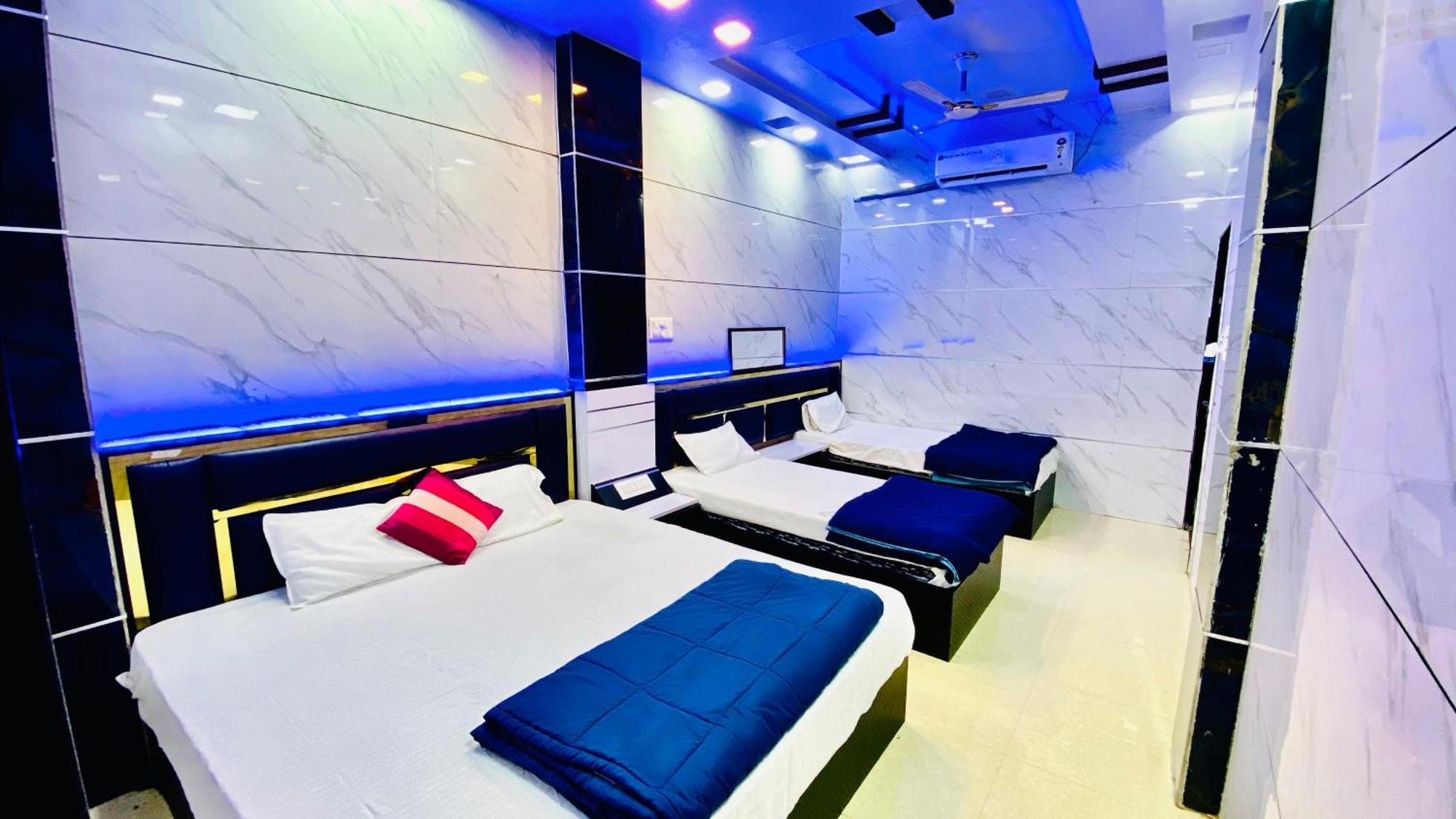 Hotel Mark اوجاين المظهر الخارجي الصورة